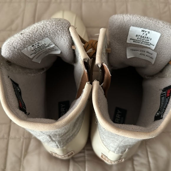 Sperry Women's Saltwater Wool Embossed Duck Boot size 7.5 oat - Picture 6 of 6